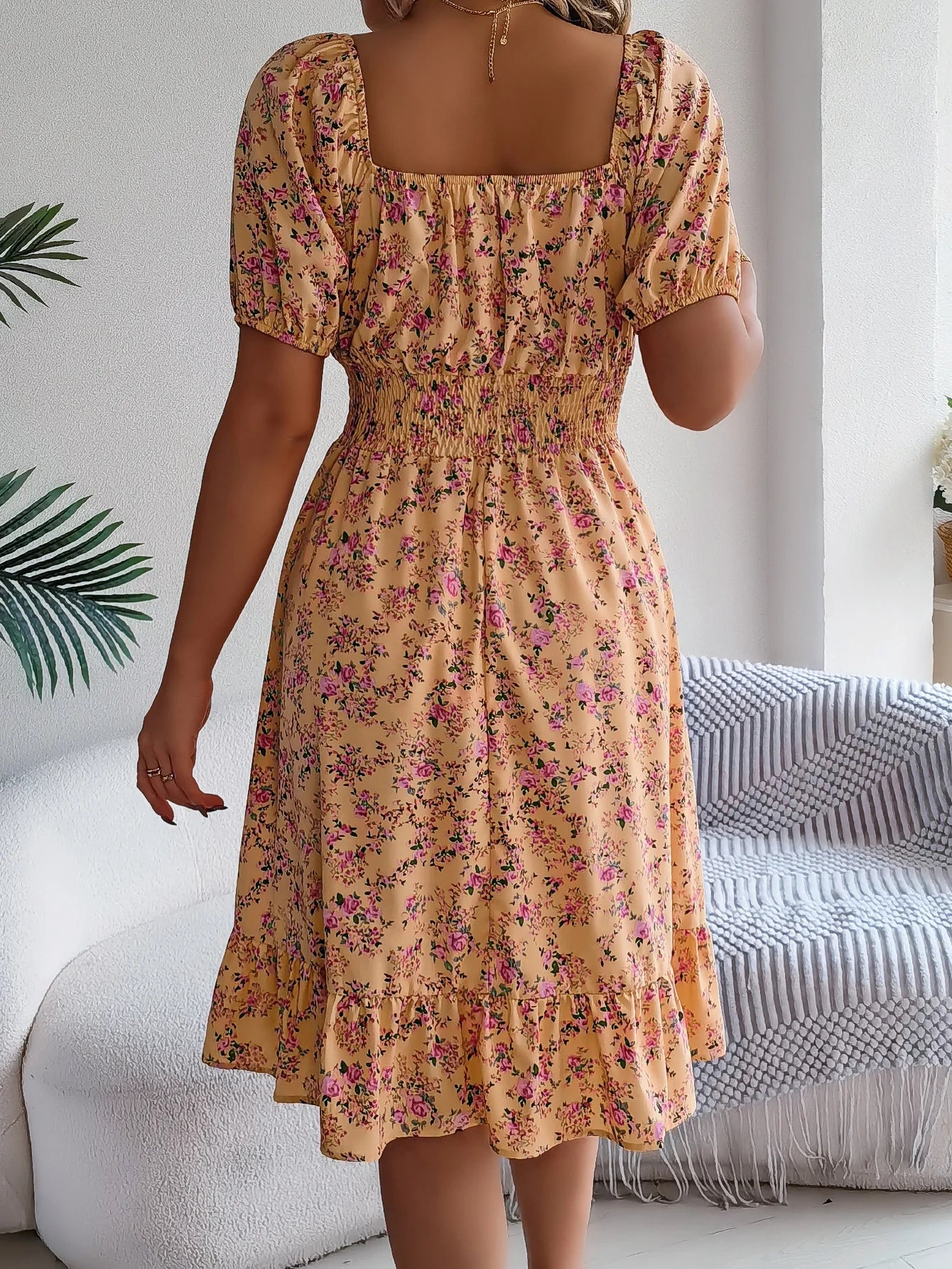 Spring and Summer Elegant Dress Floral Print Short Sleeved Square Neck Women's Ruffled Edge Dresses