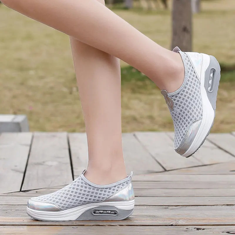 Wedge Hollowed Out Slip-on Mesh Platform Vulcanization Shoes