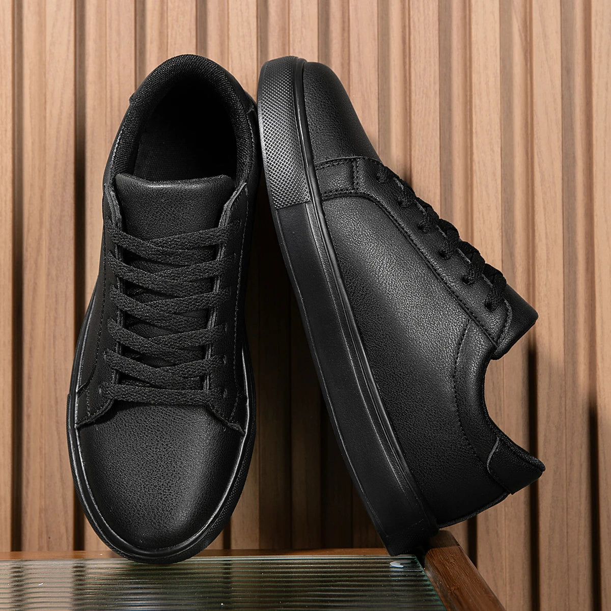 Men's Normcore Style Front Strap Sports Outdoor Skateboard Shoes, Fashionable Contrasting White Sneakers, White Shoes, Versatile Outdoor Shoes for Students