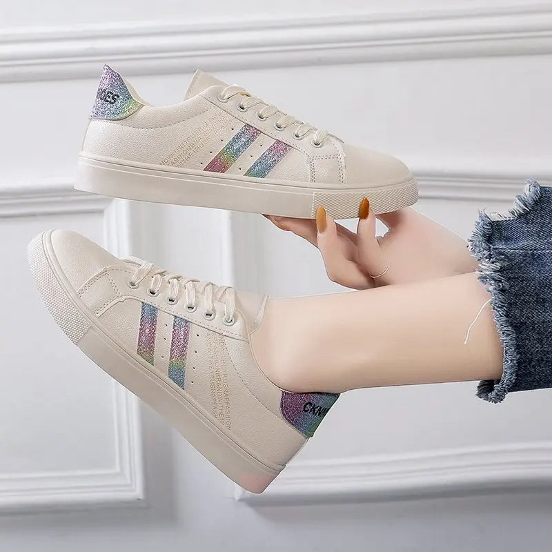 Women Casual Walking Shoes New Flat Woman White Sneakers Breathable Lace-Up Female Sneakers Fashion Student Vulcanized Shoes