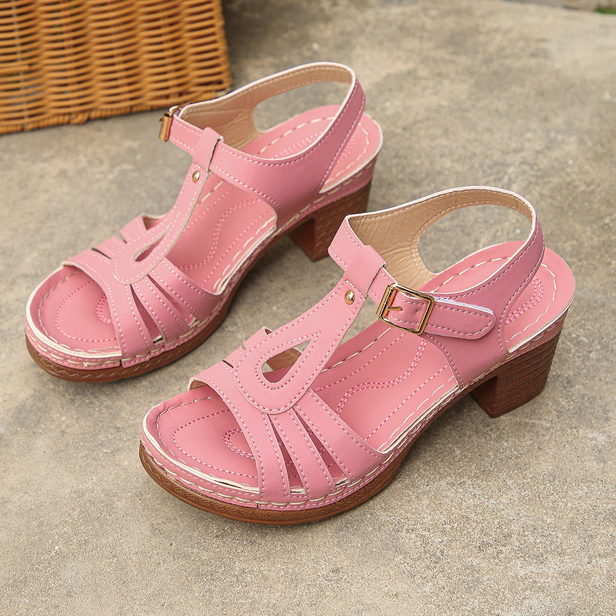 Ladies high-heeled sandals, fashionable and versatile, comfortable temperament sandals, Roman sandals.