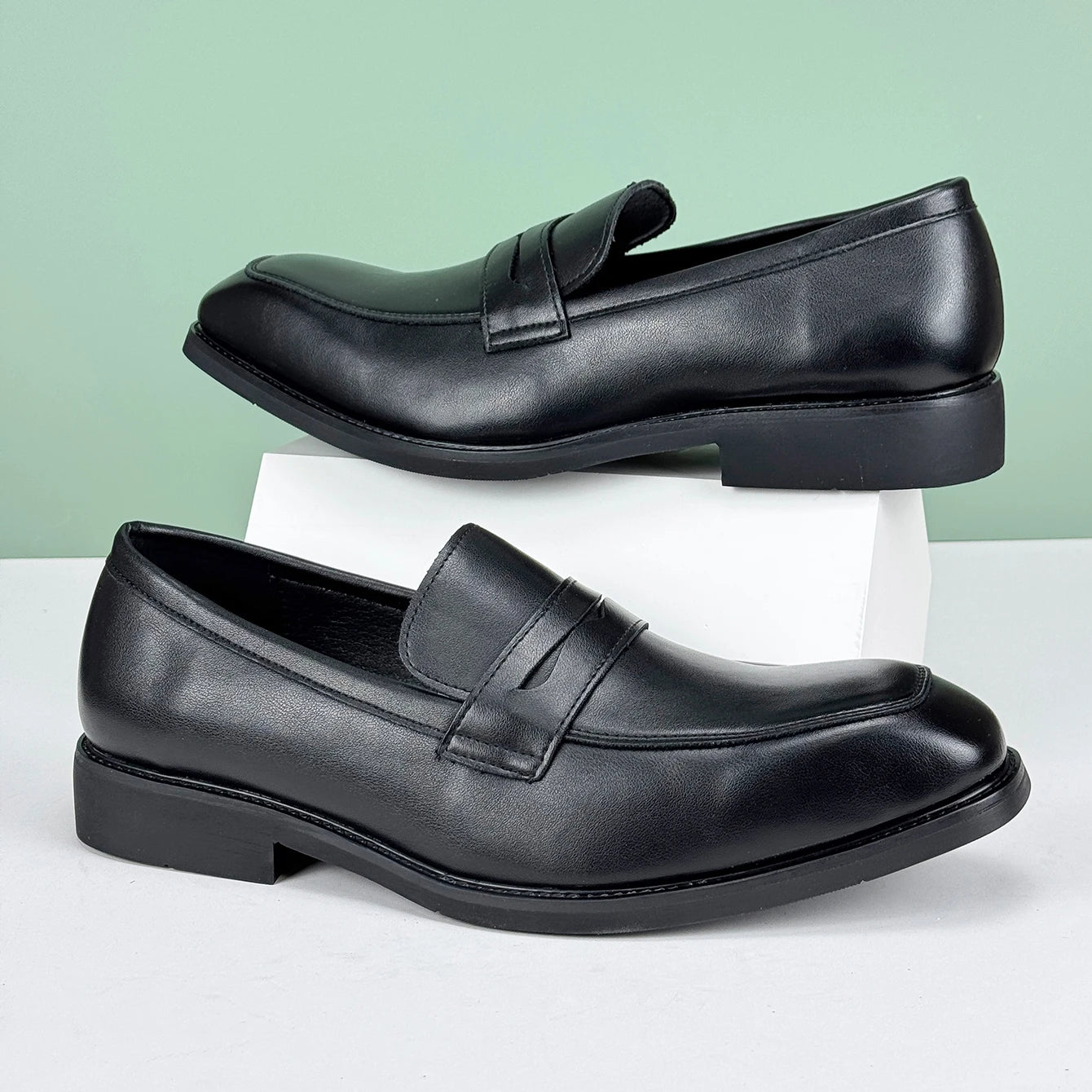New Casual Leather Shoes Men's Business Formal Casual Loafers Non-Slip Wear-Resistant Men's Shoes Office British Style Youth Graduation Ceremony Lazy Slip-On Beanie Shoes Square Toe Large Size Brown Banquet Party Wedding