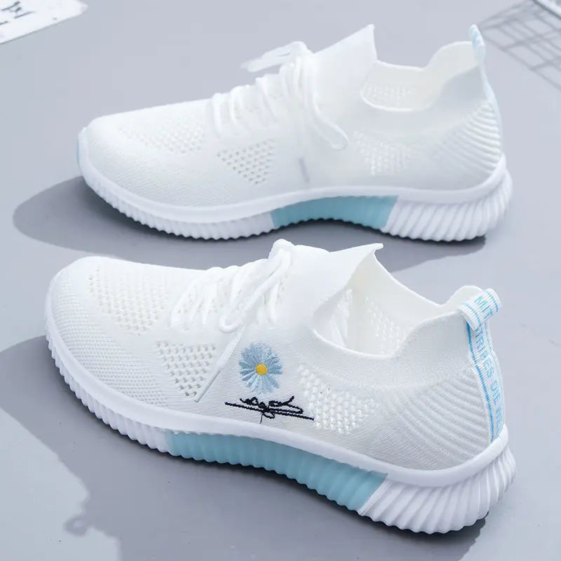 New Sports Casual Running Summer Breathable Mesh Small White Shoes