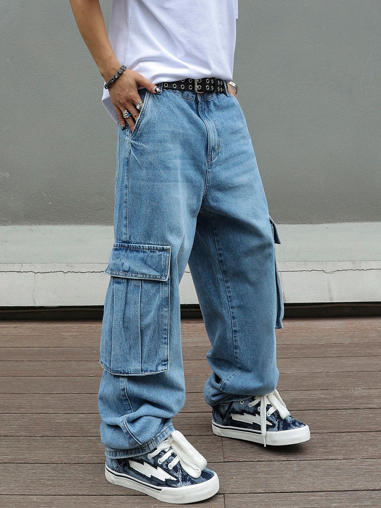 Men's Baggy Cargo Pants Light Blue Washed Denim Multi-Pocket Wide-Leg Jeans Vintage Look Loose Fit Streetwear Style