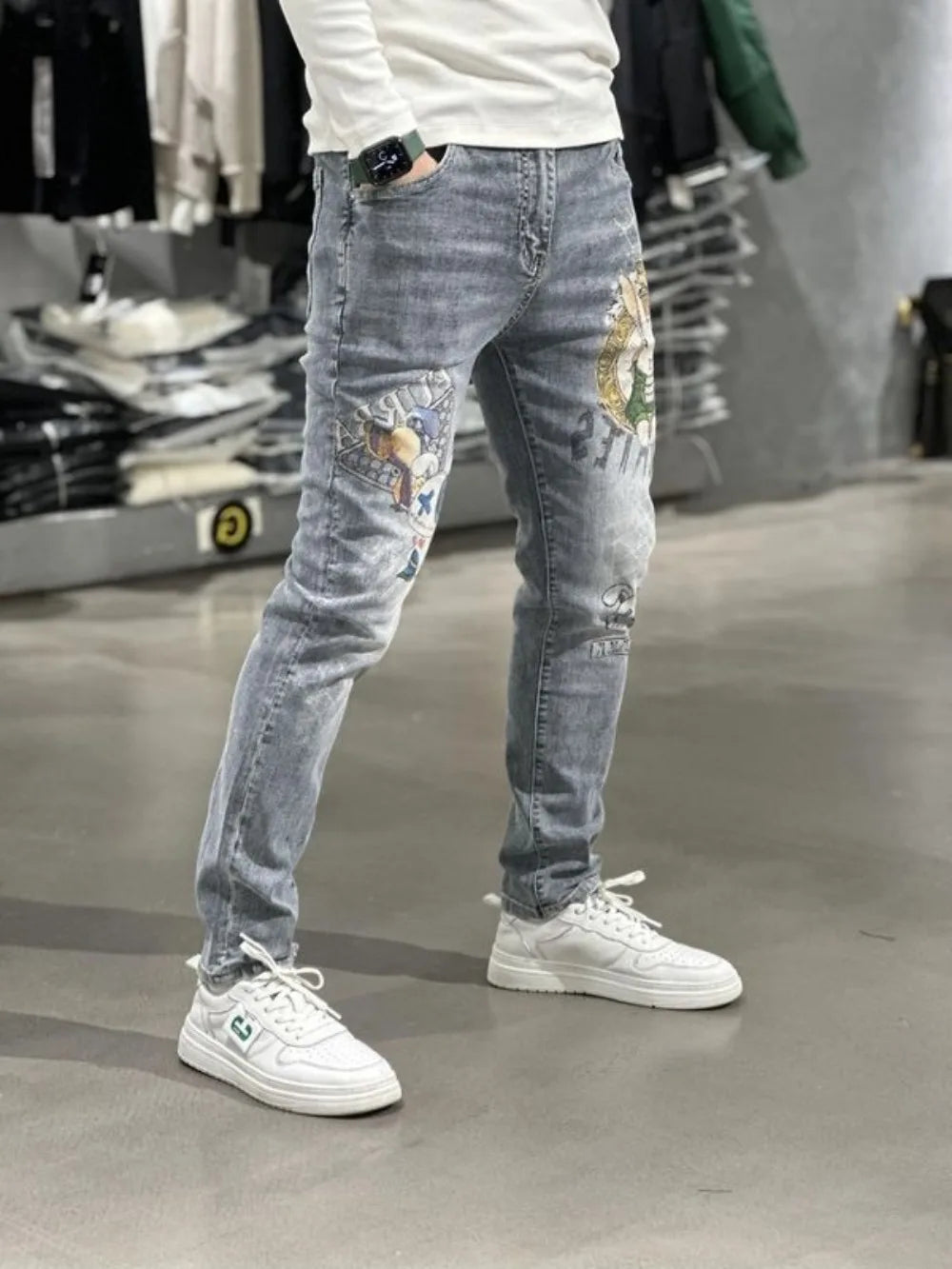 Spring Designer Clothes Casual Men's Denim Jeans with Rabbit Print Slim Fit Light Blue Tight Jeans Korean Jeans Men's Luxury New