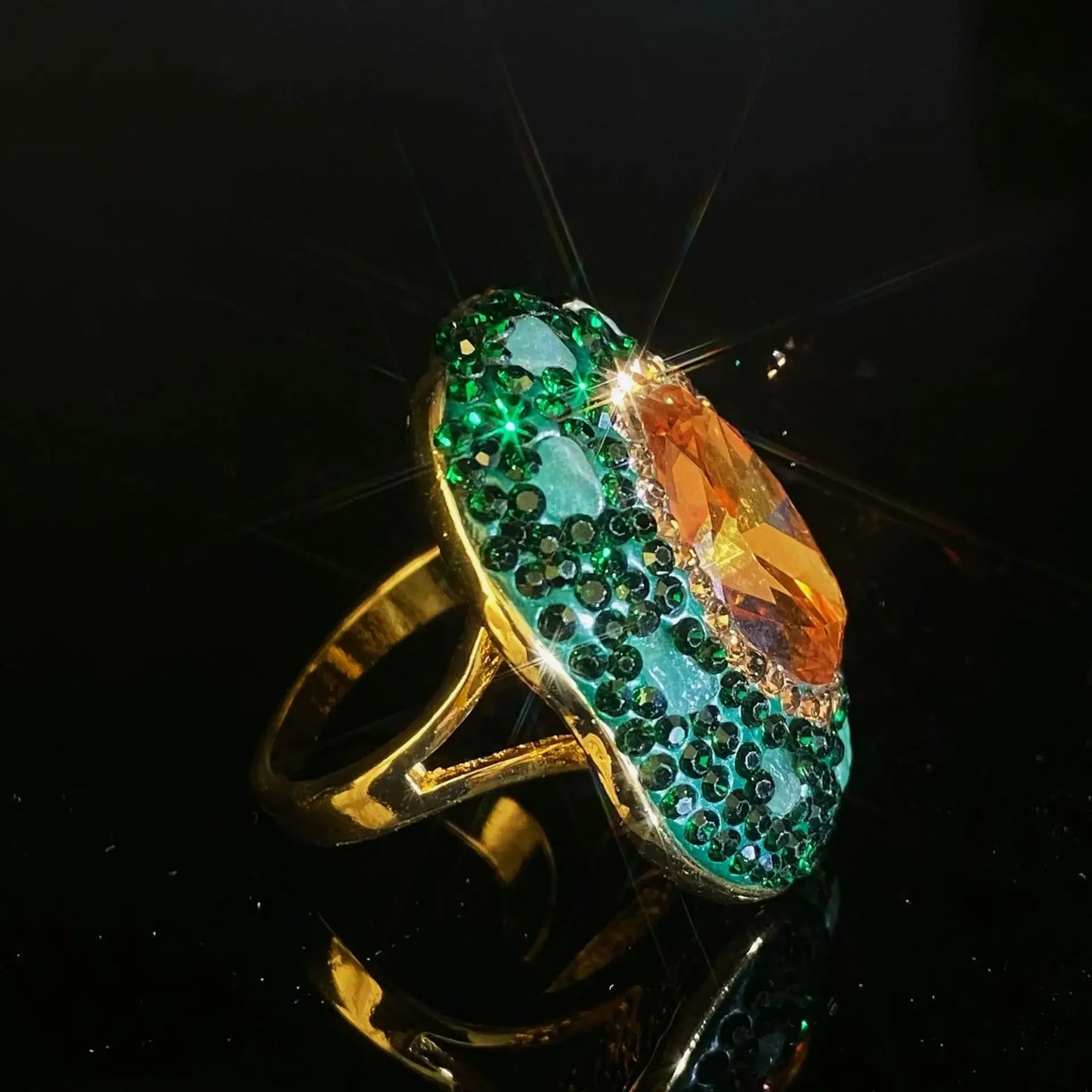 Color Changing Stone Zultainite Natural Tourmaline Edging Finger Rings for Women Sudan Crystal Peacock Green Design Jewelry