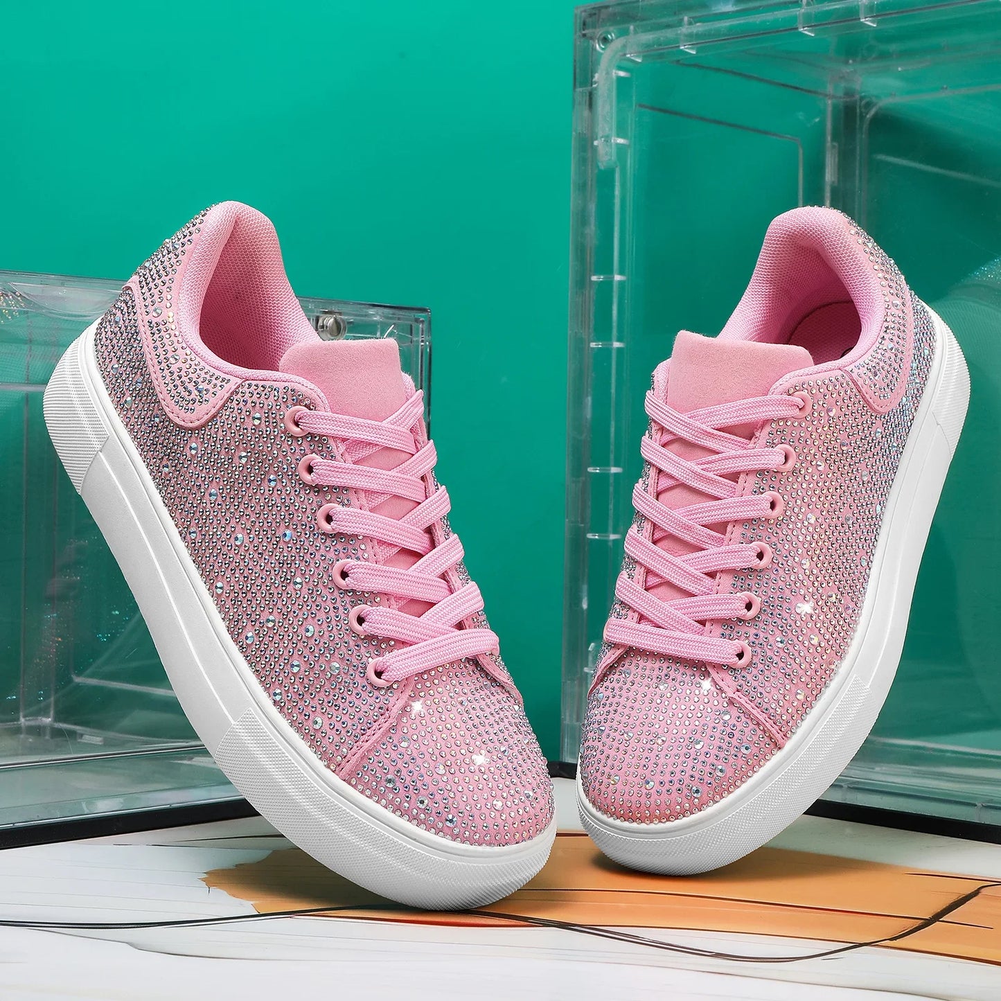 Women's Walking Sneakers Fashionable Diamond Studded Thick Soled Shoes Casual Shoes Non-Slip Skateboard Shoes for Outdoor Sports