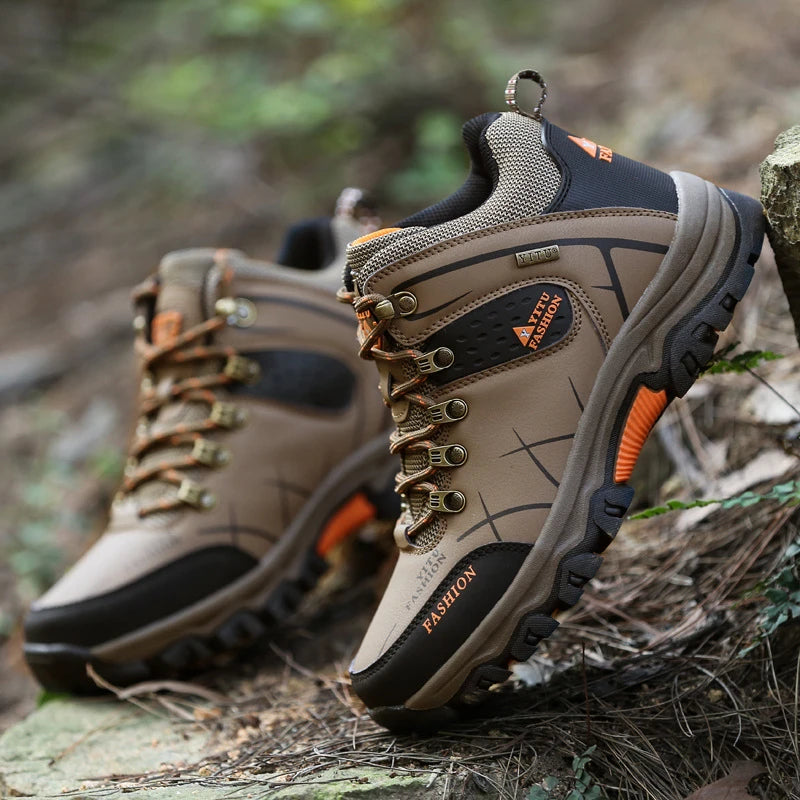 Outdoor Mountaineering Men's Travel Shoes Sports Running Men's Shoes Large Size High Top Autumn Winter Comfortable Thick Bottom