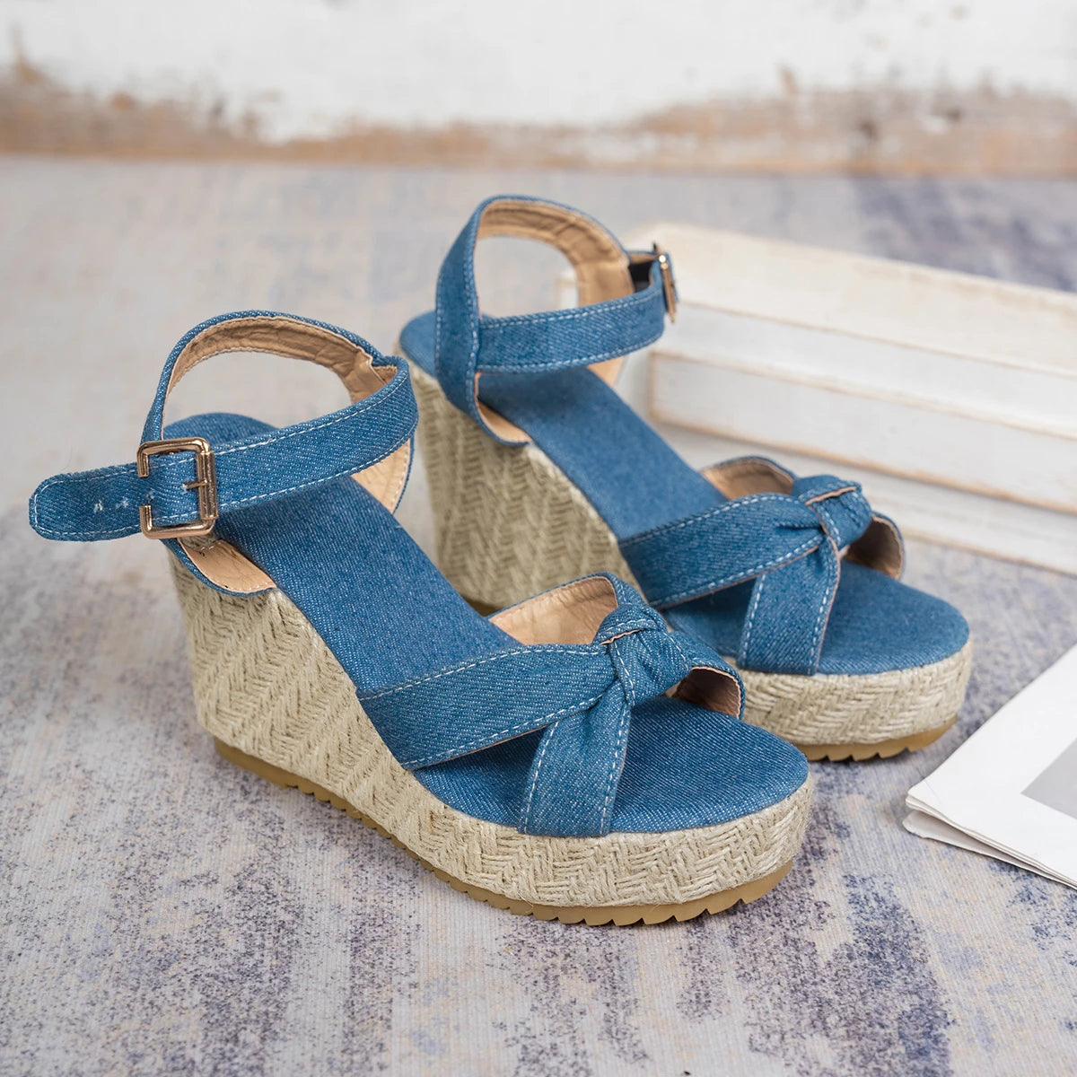 New Summer Comfortable Round Toe Buckle Thick Sole Casual Sandals Fashionable Wedge Banquet High Heels Women's Shoes