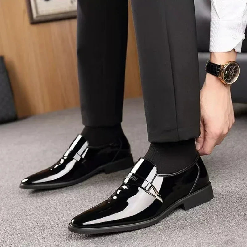 Men's Leather Shoes Business Shoes Bright Leather Oxford Shoes Lacquer Pointed Toe Male Loafers Slip on Designer Men Dress Shoe