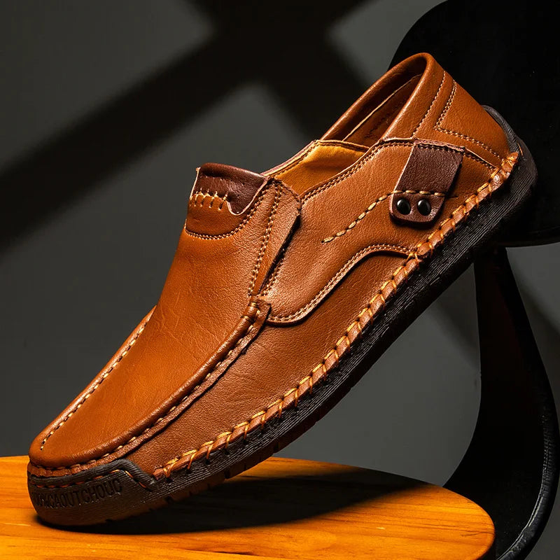 New Handmade Leather Men Shoes Casual Comfortable Men Loafers Slip On Leather Shoes Men Flats Hot Sale Outdoor Walking Shoes