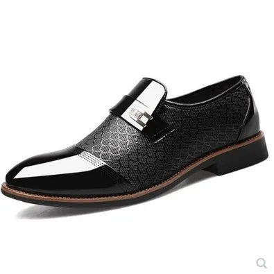 Men's shoes Leather Embossing Classic Fashion Luxury men shoes Wear-resistant Non slip Mans footwear Anti-slip Black shoes
