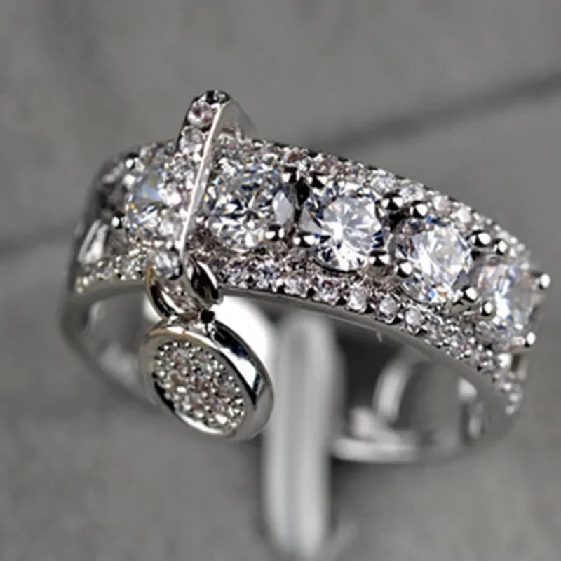 Europe and America 2024 New Disc Ring Women Fashion Creative Zircon Handmade Jewelry Wedding Party Jewelry