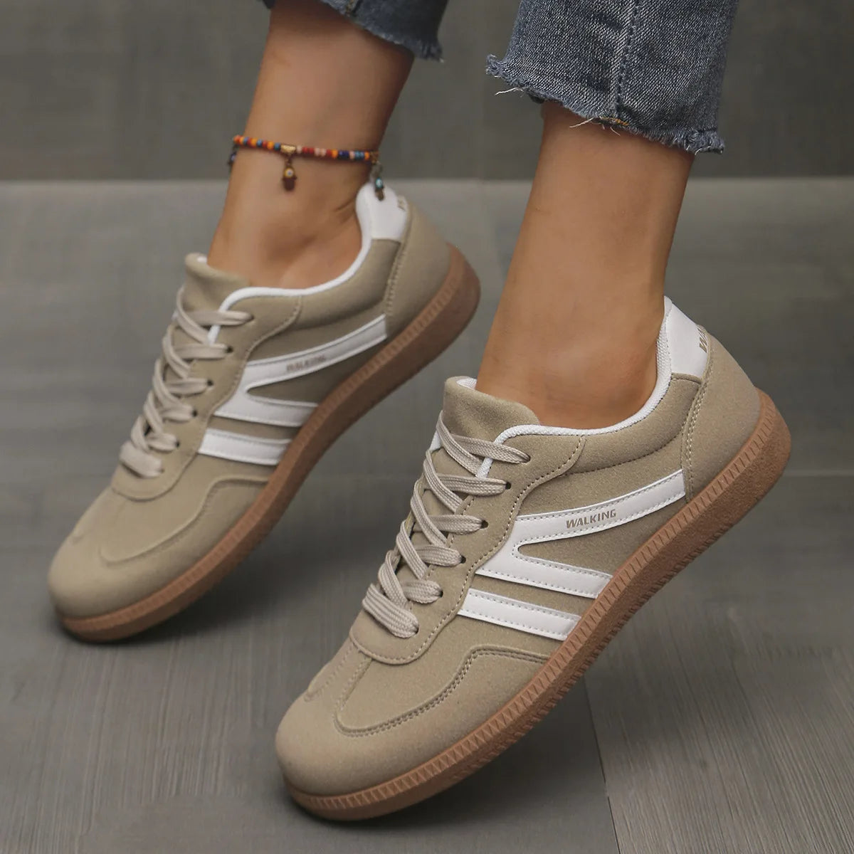 Spring New Luxury Flat Loafers Comfortable Slip on Soft Female Sneakers Lightweight Outdoor Shoes for Women