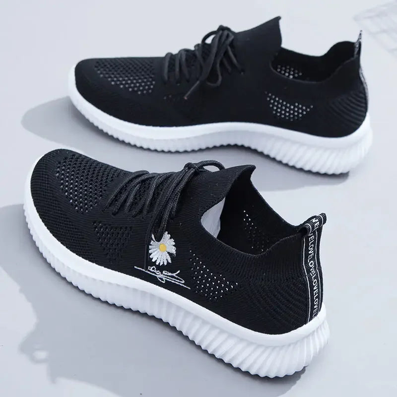 New Sports Casual Running Summer Breathable Mesh Small White Shoes