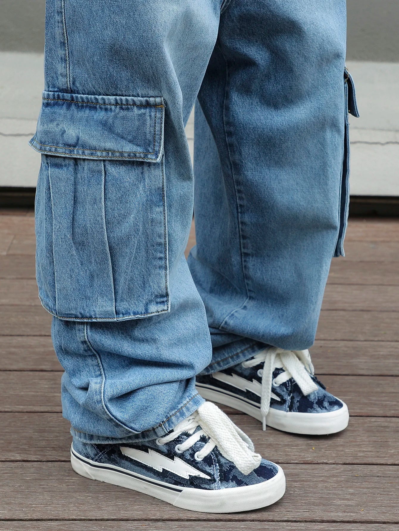 Men's Baggy Cargo Pants Light Blue Washed Denim Multi-Pocket Wide-Leg Jeans Vintage Look Loose Fit Streetwear Style