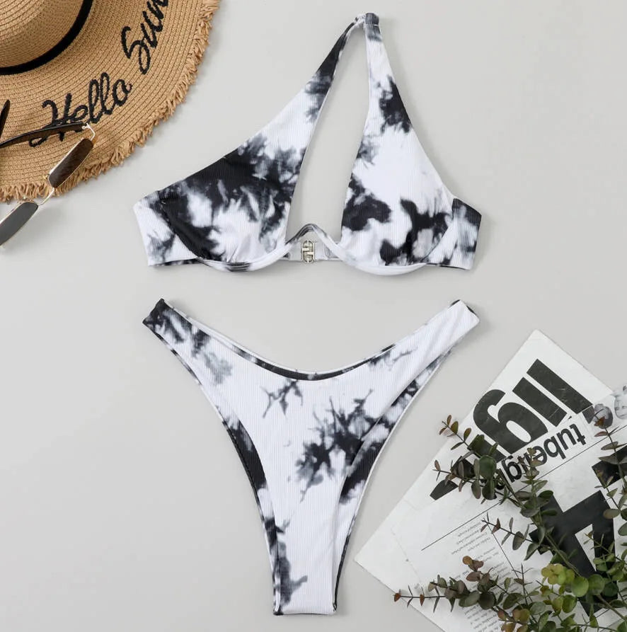 Sexy One Shoulder Bikini Set 2025 Women Red Black Push Up Underwire Micro Swimsuit Brazilian Cut Out Bathing Suit Thong Swimwear