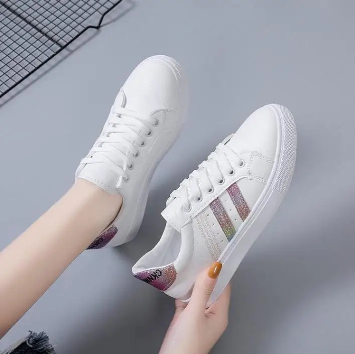 Women Casual Walking Shoes New Flat Woman White Sneakers Breathable Lace-Up Female Sneakers Fashion Student Vulcanized Shoes