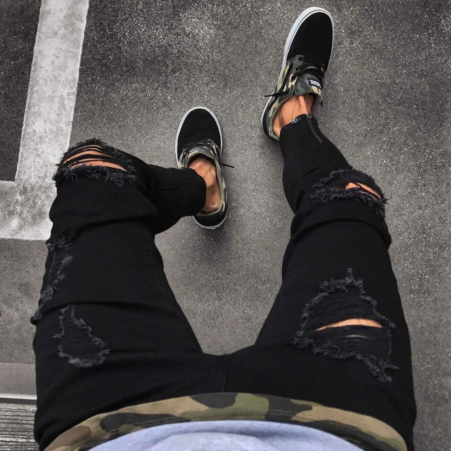Punk Street Style Ripped Skinny Jeans Men Vintage Wash Solid Denim Trouser Mens Casual Slim Fit Pencil Denim Holes Pants 2025