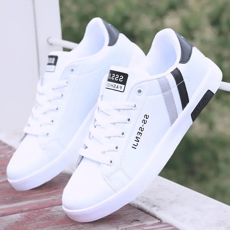 2025 Autumn Men Casual Shoes Winter Men's Board Shoes Light Sports Shoes Men Tennis Sneaker Soft White Shoes Male Flat Shoes