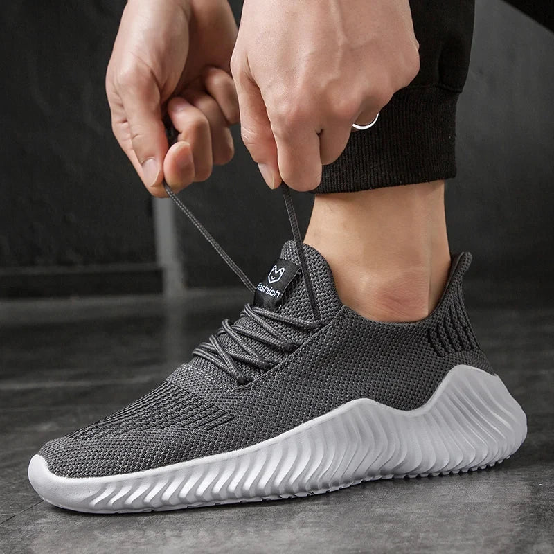 Men's Sneakers High Quality Casual Lightweight Walking Shoes Breathable Mens Outdoor Running Shoes New Plus Size Tenis Masculino