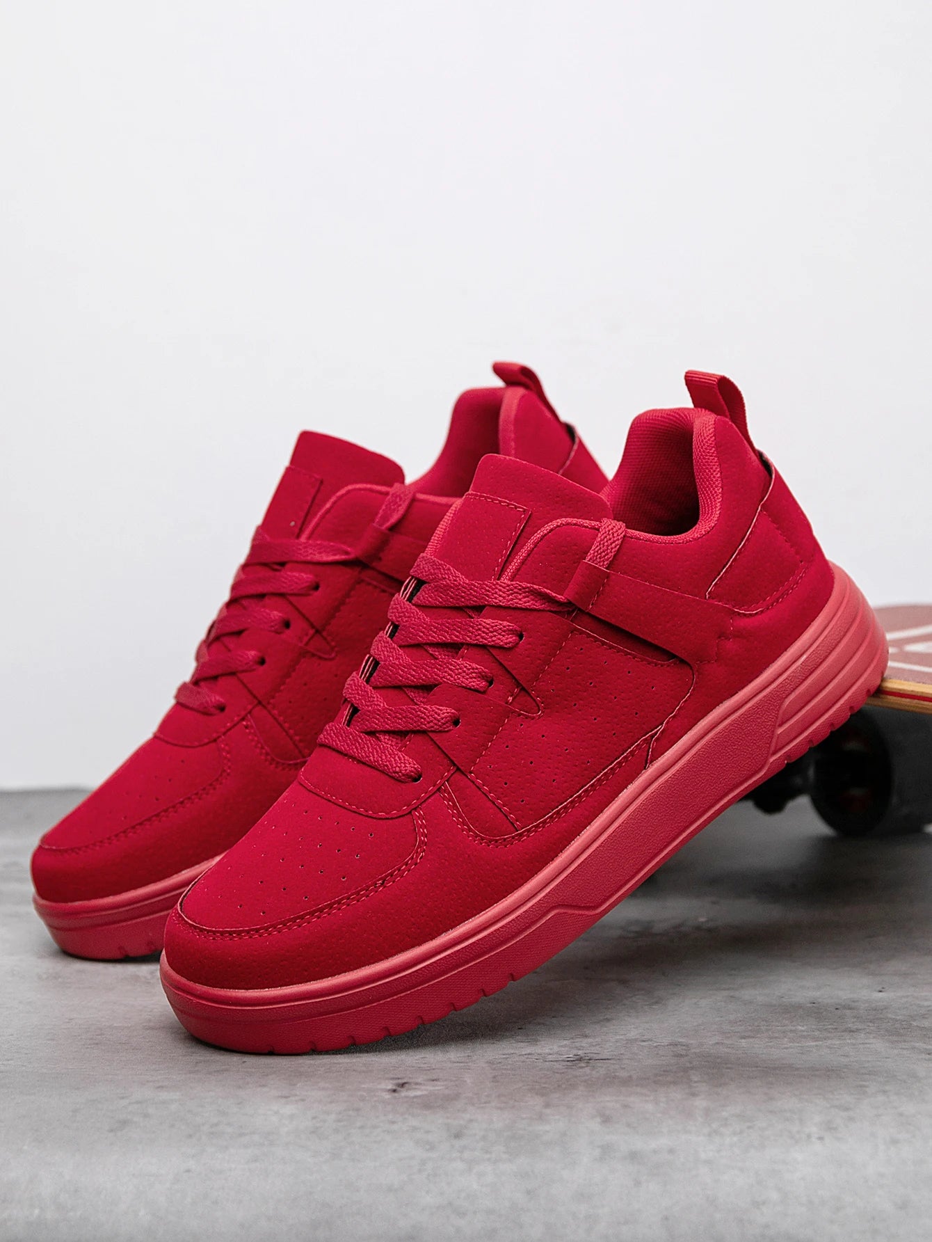 (One Size Smaller) Men's Trendyy Simple Style Red Walking Front Strap Skate Shoes, High Water Platform Comfortable Daily Youth School Shoes Outdoor Couple's Casual Sports Shoes