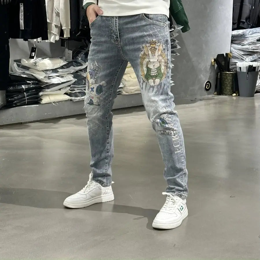 Spring Designer Clothes Casual Men's Denim Jeans with Rabbit Print Slim Fit Light Blue Tight Jeans Korean Jeans Men's Luxury New