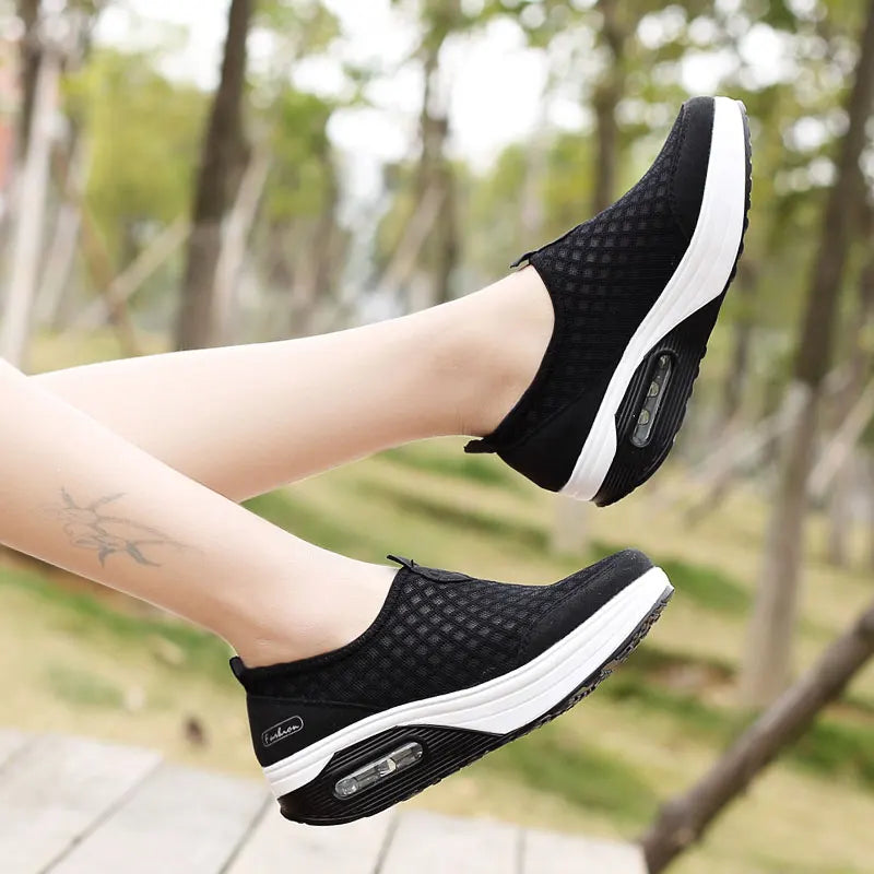 Wedge Hollowed Out Slip-on Mesh Platform Vulcanization Shoes
