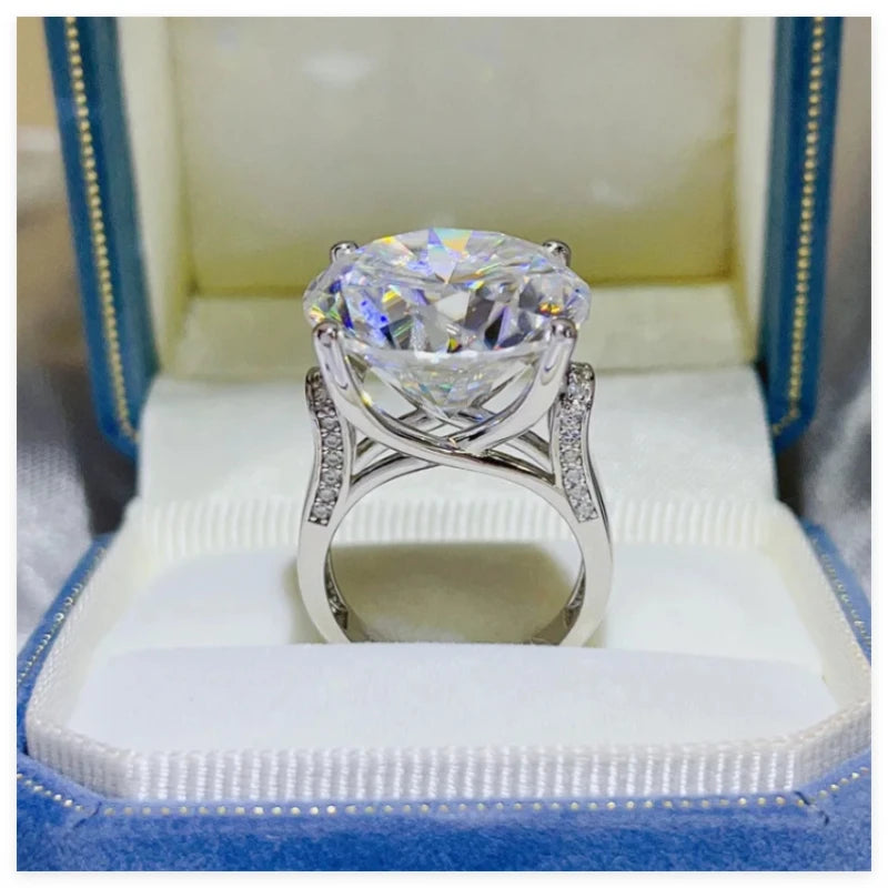 Solitaire Green 20Ct D Color Moissanite Diamond Ring 925 Sterling Silver Party Wedding Band Rings for Women Engagement Jewelry