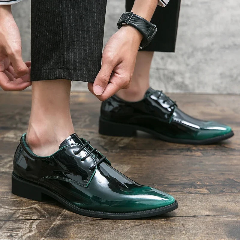 Men Mirror Face Oxfords Shoes Luxury Designer Formal Shoes Patent leather Pointed Shoes Lace-Up Business Dress Green Mocasines