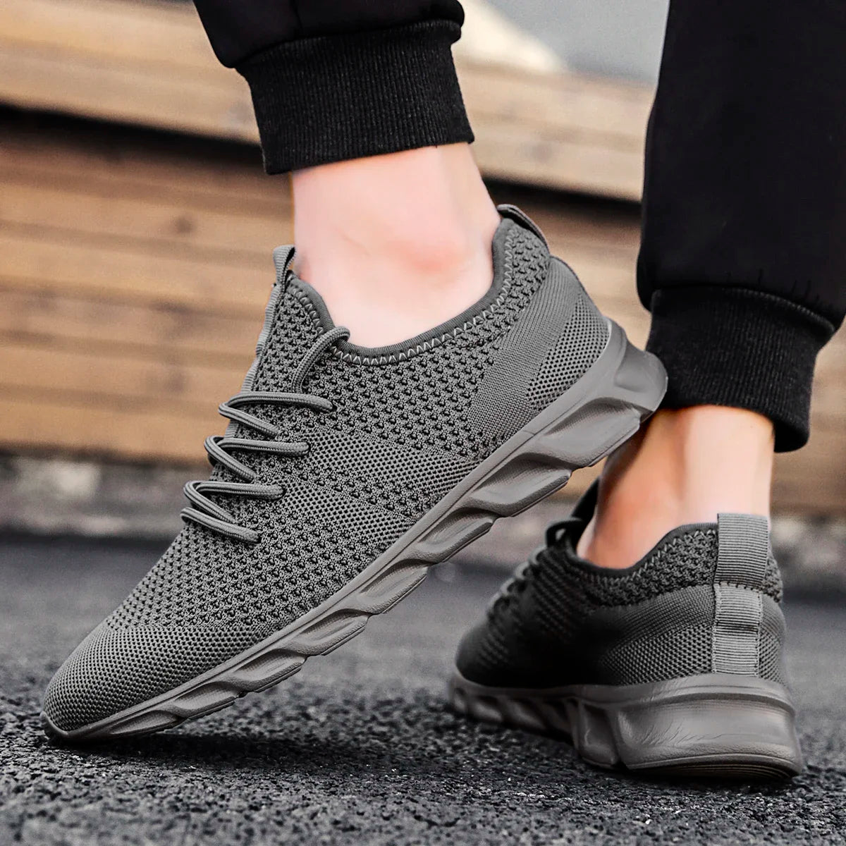 Man Women Shoes Comfortable Lightweight Vulcanize Shoes Lightweight Breathable Sneakers Shoes Summer Sport Tenis Shoes