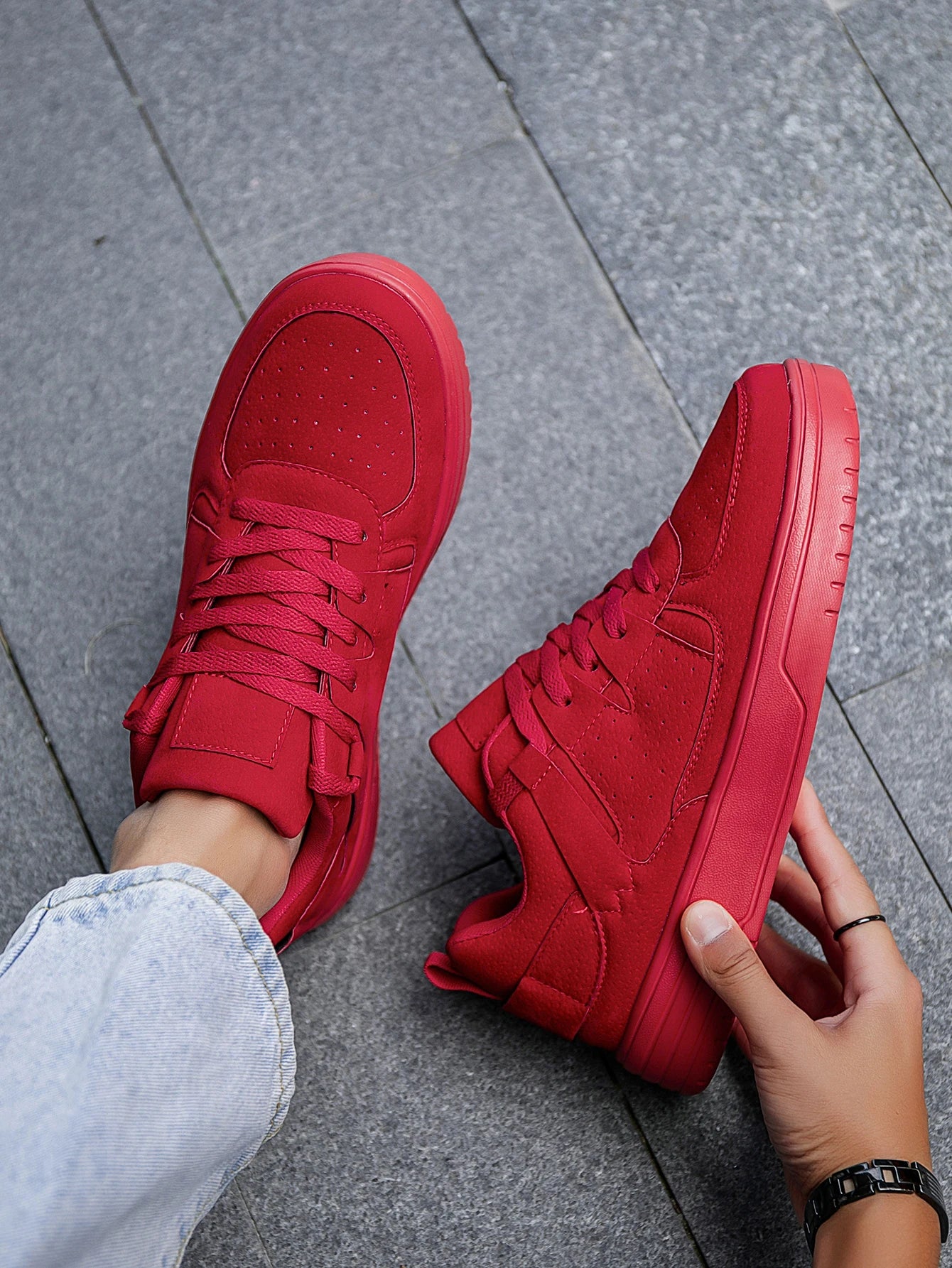(One Size Smaller) Men's Trendyy Simple Style Red Walking Front Strap Skate Shoes, High Water Platform Comfortable Daily Youth School Shoes Outdoor Couple's Casual Sports Shoes