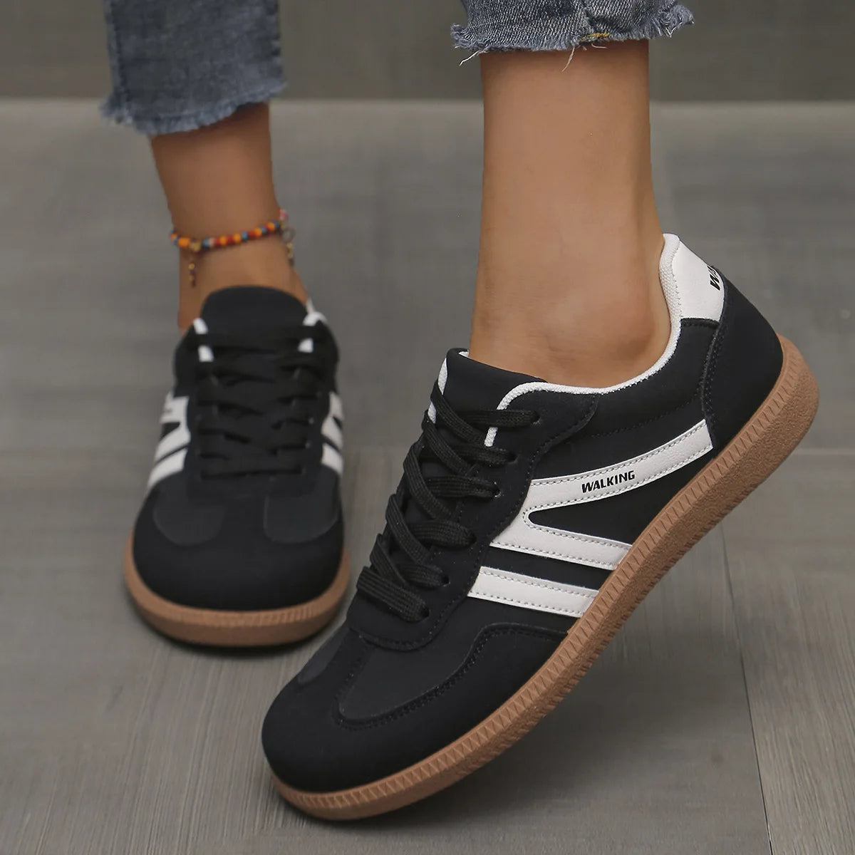 Spring New Luxury Flat Loafers Comfortable Slip on Soft Female Sneakers Lightweight Outdoor Shoes for Women