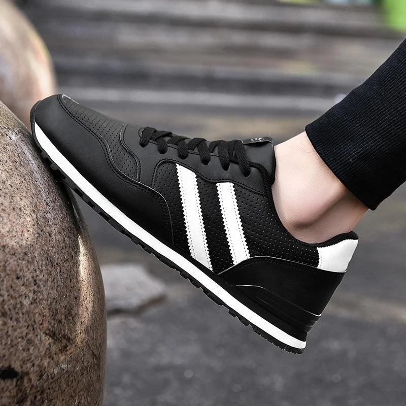 Sneakers Men Casual Shoes Light Suede 2024 New Classic Men Running shoes Outdoor Breathable Mesh Jogging Sport Shoes