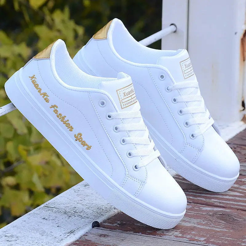 2025 Autumn Men Casual Shoes Winter Men's Board Shoes Light Sports Shoes Men Tennis Sneaker Soft White Shoes Male Flat Shoes