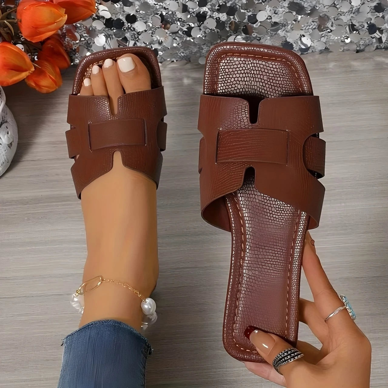 Stylish Comfort Slides - Women's Flats Solid Color Casual Square Toe Lightweight Breathable Summer Shoes for Relaxation