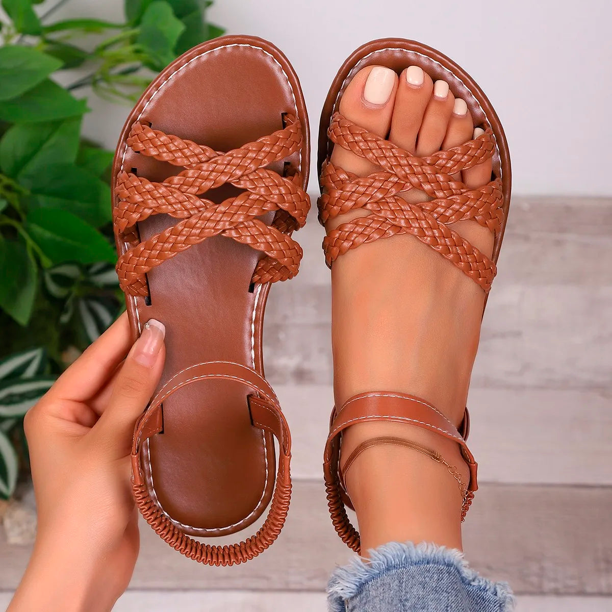 Shoes for Women Summer New Women Flat Sandals Bottom Roman Strap Sandals with Non Slip Rubber Soles Ladies Daily Sandalia