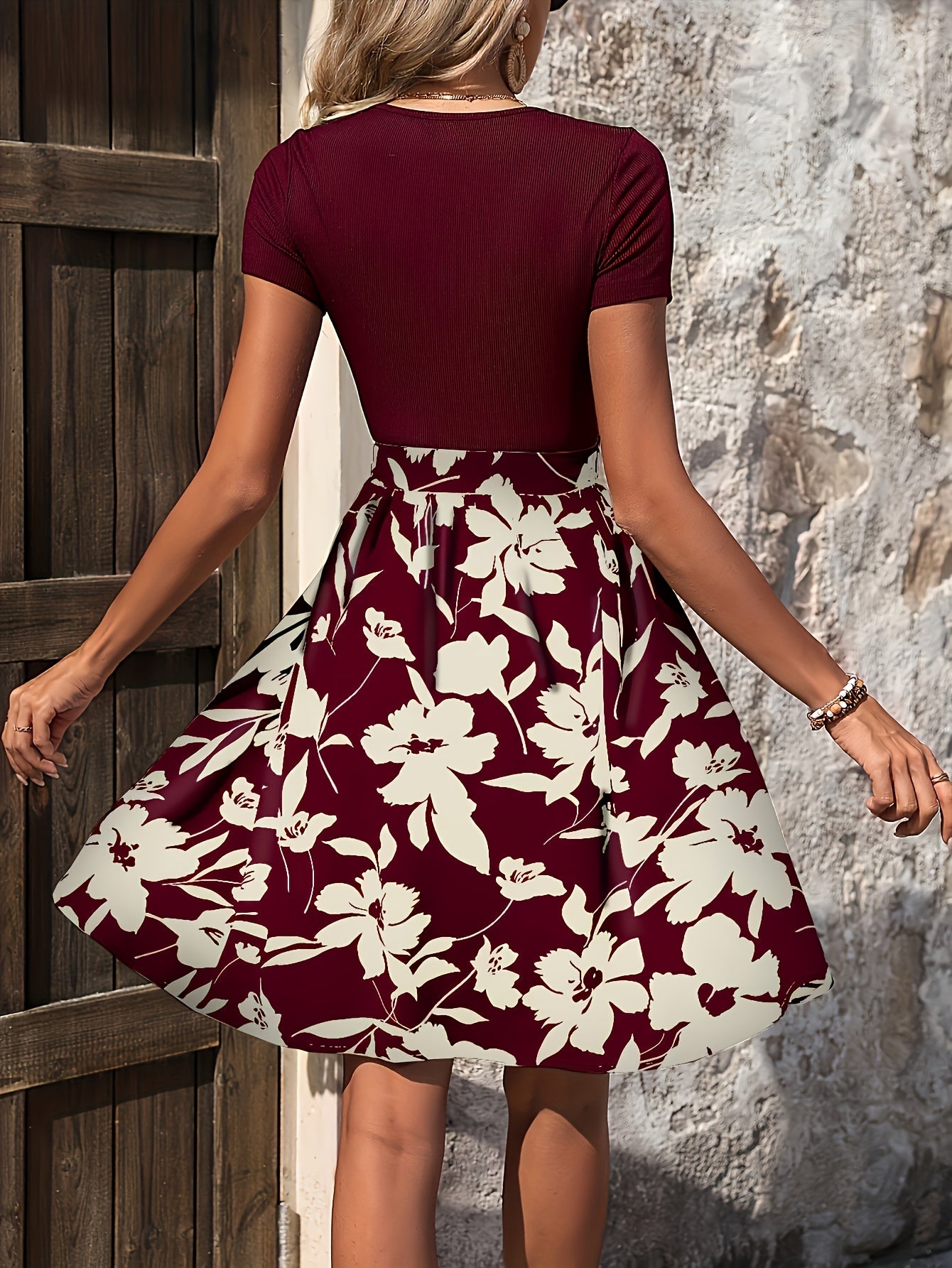 [Elegant Floral Dress] Elegant Floral Print Women's Dress | Fitted Top & Knee-Length Flared Skirt, Black/Beige Pattern, Machine Washable | Spring Summer Fall Casual to Semi-Formal Wear