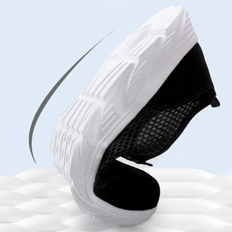 Lightweight Men Casual Shoes Breathable Slip on Male Casual Sneakers Anti-slip Men's Flats Outdoor Walking Shoes Size 39-47