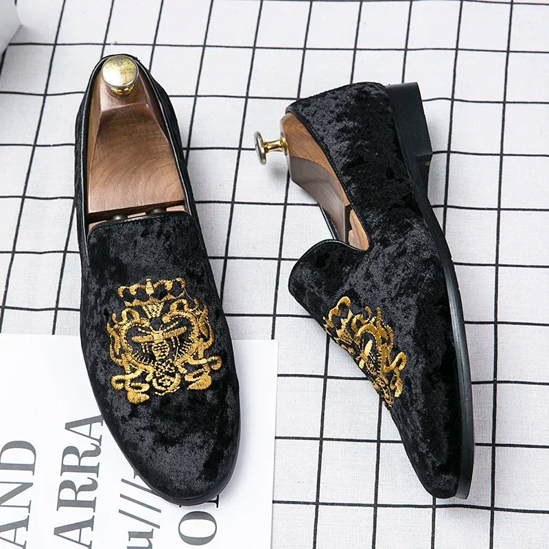 Wedding Dress Shoes Casual Men Loafers New Big Size Lazy Peas Shoes Embroidery Moccasins Suede Leather Shoes Zapatos 48 47