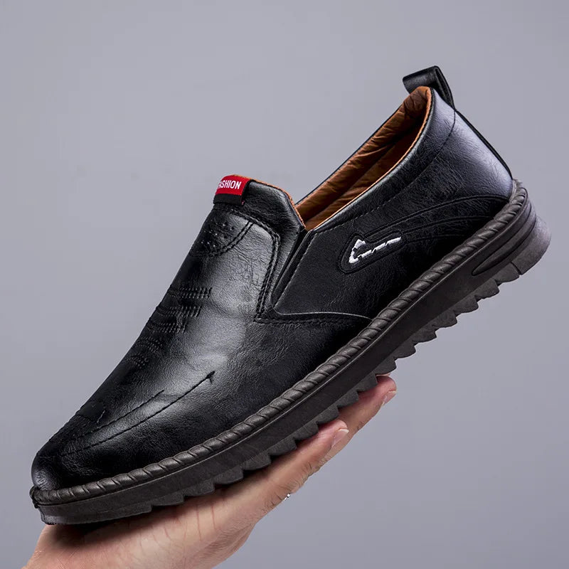 Fashion Men Loafers Lightweight Men's Driving Shoes Brand Anti-Slip Comfortable Flat Shoes Designer Rubber Sole Breathable Shoes