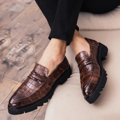 High Quality Thick Soled Business British Wedding Social Leather Shoes Men’s Dress Shoes Trend Formal Shoes Men Loafers 2025