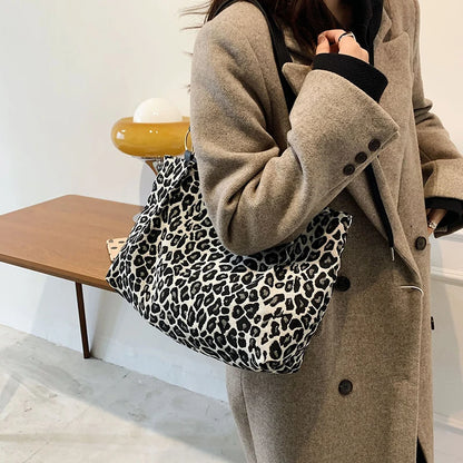 New Fashion Tote Bags Shopping and Travel Canvas Bags Women Popular Handbags Large Capacity Leopard Shoulder Bags