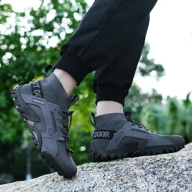 Hiking Shoes for Man Outdoor Comfortable Breathable Mesh High Top Boots Mountaineering Woman Quick Drying Leisure Travel Sneaker