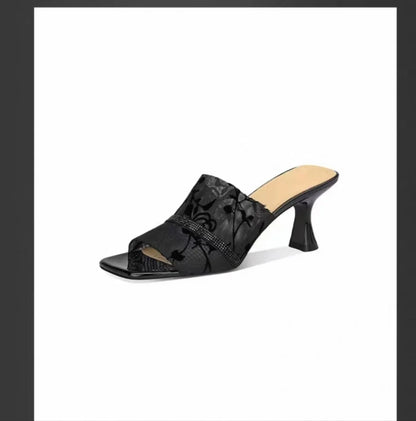 Design Sense: Niche Cool Slippers, Women's Slim Heels, Sexy and Charming Mesh, Chinese Style Floral High Heels, Exposed Toes