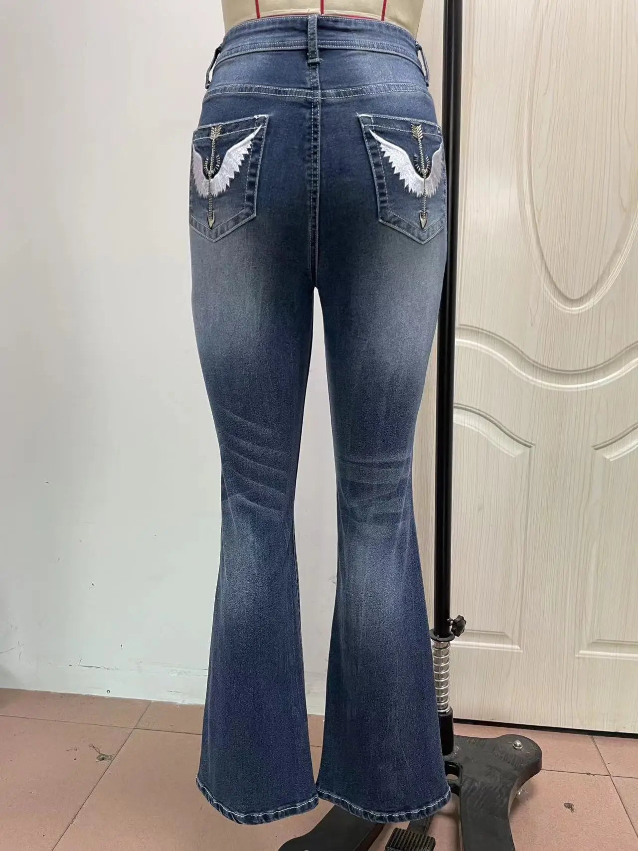 Women Embroidery Pockets Distressed Jeans Mid Waist Stretch Slim Fit Pants Vintage Denim Trousers Autumn Female Streetwear