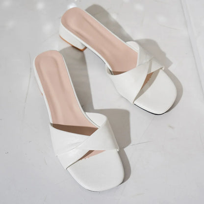 Summer New Fashion Open Toe Solid Color Simple Leather Surface Versatile Candy Color Large Slippers Square Heel Shoes Women