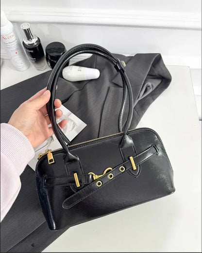 Portable Women's Underarm Bag Simple Shoulder Bag PU Leather Armpit Purse Handbag for Daily Use and Special Occasion
