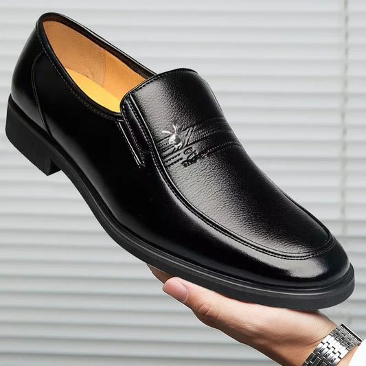 Men's Business Formal Shoes Soft Sole Spring Autumn New Breathable Classic Shoes For Middle-Aged People One Piece Free Shipping