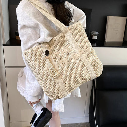French Style Large Capacity Woven Straw Woven Bag for Women New Beach Vacation Shoulder Bag Casual Commuting Tote Bag Purse